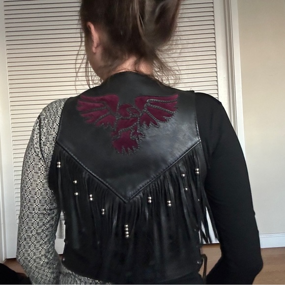 Vintage Fringe Leather Vest - Picture 3 of 13